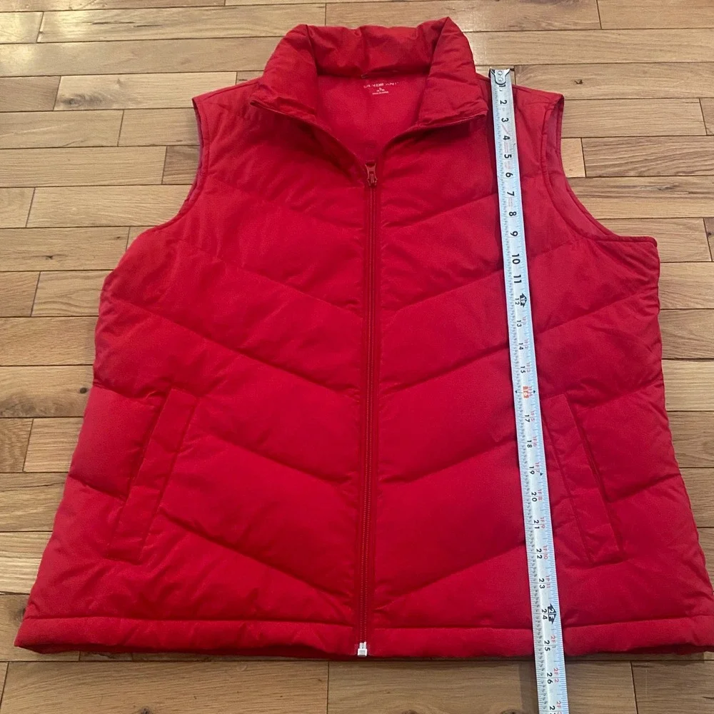 Lands End Red Puffer Vest Womens Large 14-16 Chevron Quilted Full Zip Sleeveless